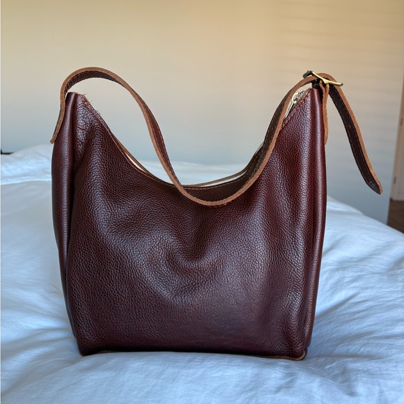 Aspen Shoulder bag(Medium) in Nutmeg Almost Perfect Portland Leather Goods - Picture 2 of 11